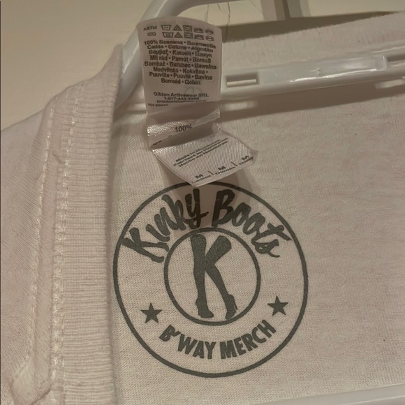 🩷3 for $15🩷 Kinky Boots The Musical T-Shirt - Picture 2 of 3